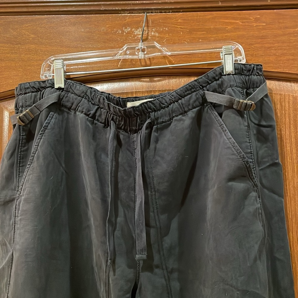NWT’s Anthropologie Pilcro Cargo Baggy Black Linen Convertible Pants Size XL - Picture 6 of 15